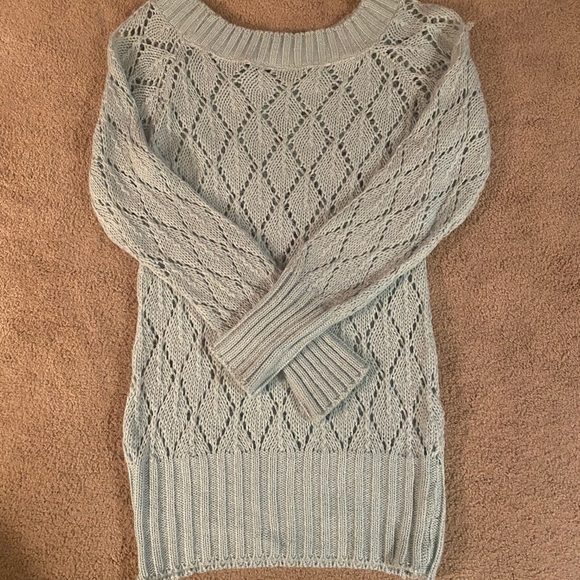 Women’s Mint Sweater with Silver Thread Throughout - Picture 2 of 6